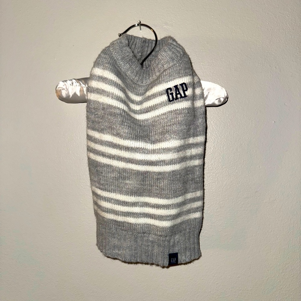 Gap, like new, dog striped sweater, size small